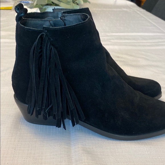 Steve Madden Black Ankle Booties with Fringe - Picture 9 of 10